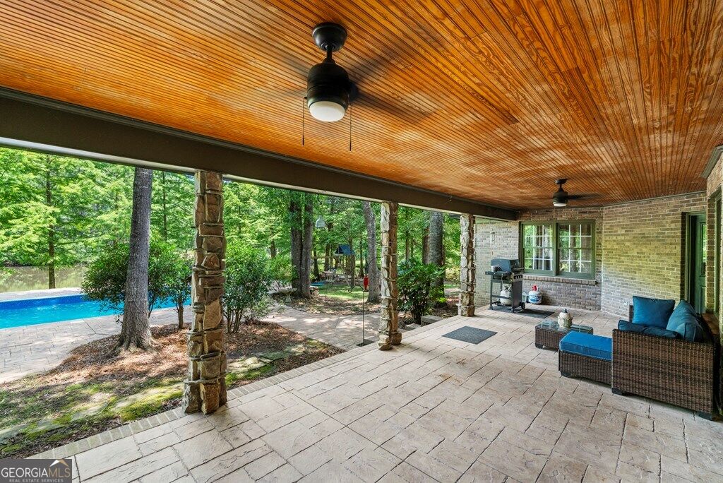 877 Mckee Road Property Photo 40