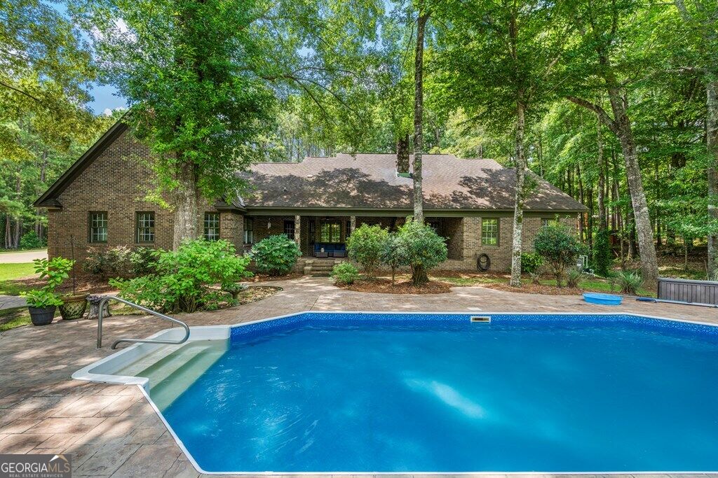 877 Mckee Road Property Photo 44