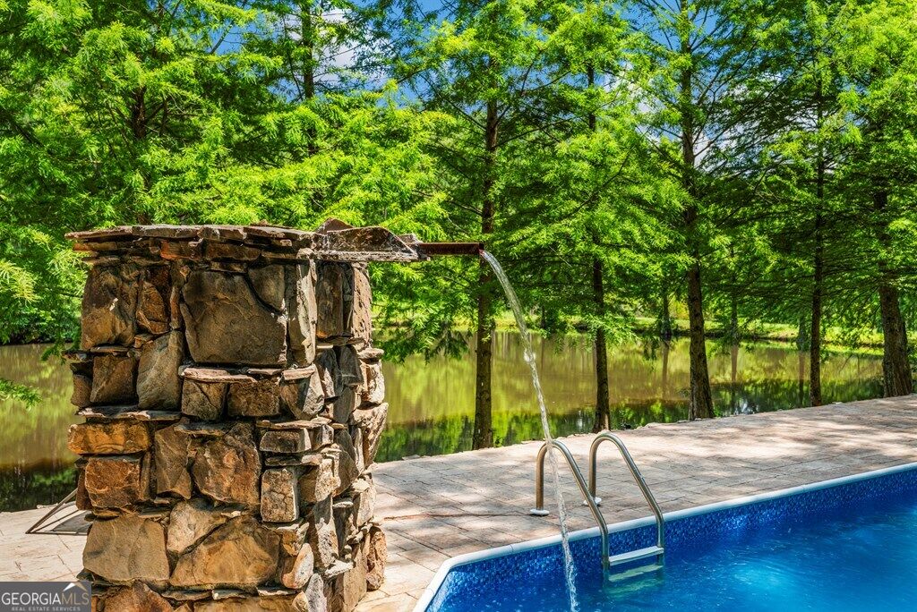877 Mckee Road Property Photo 45