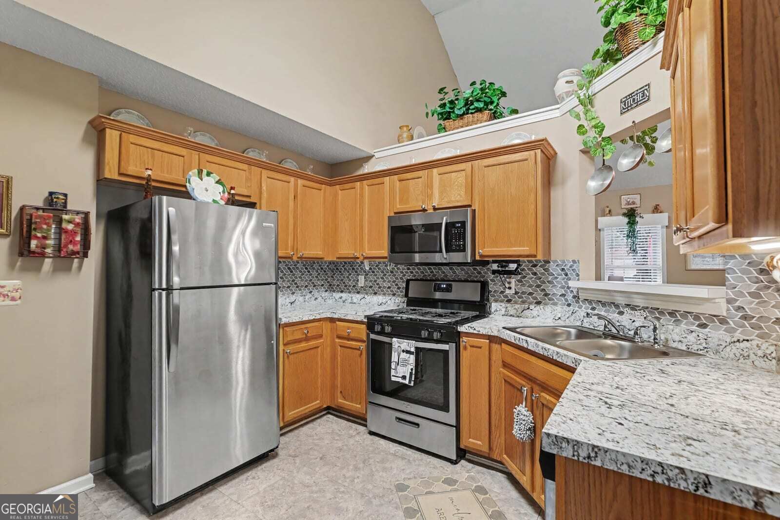 4948 Rancho Court Property Photo 4