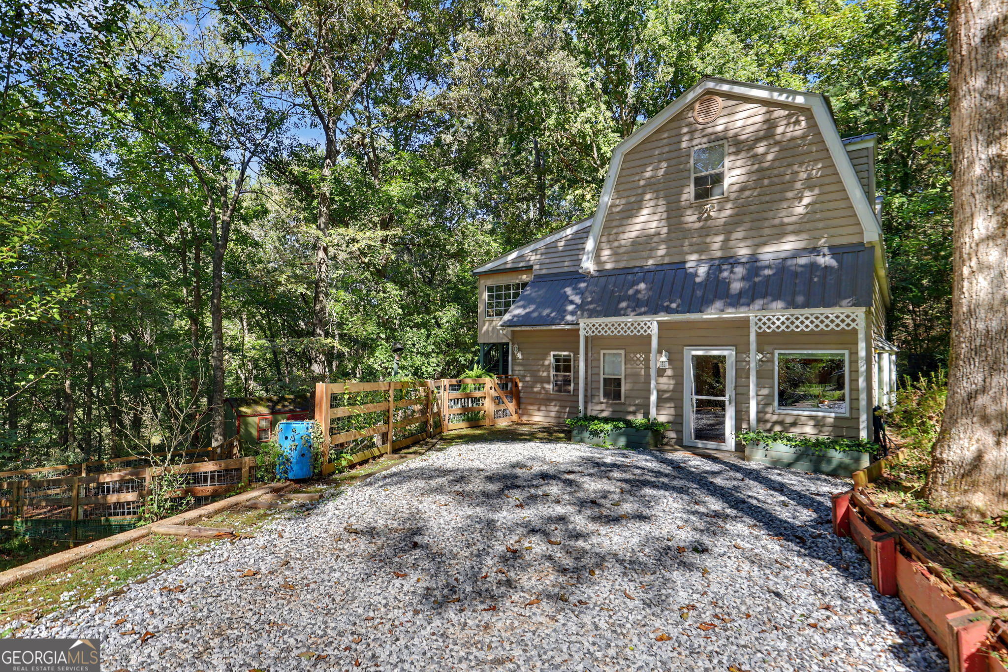 755 Beaver Lake Drive Property Photo 6