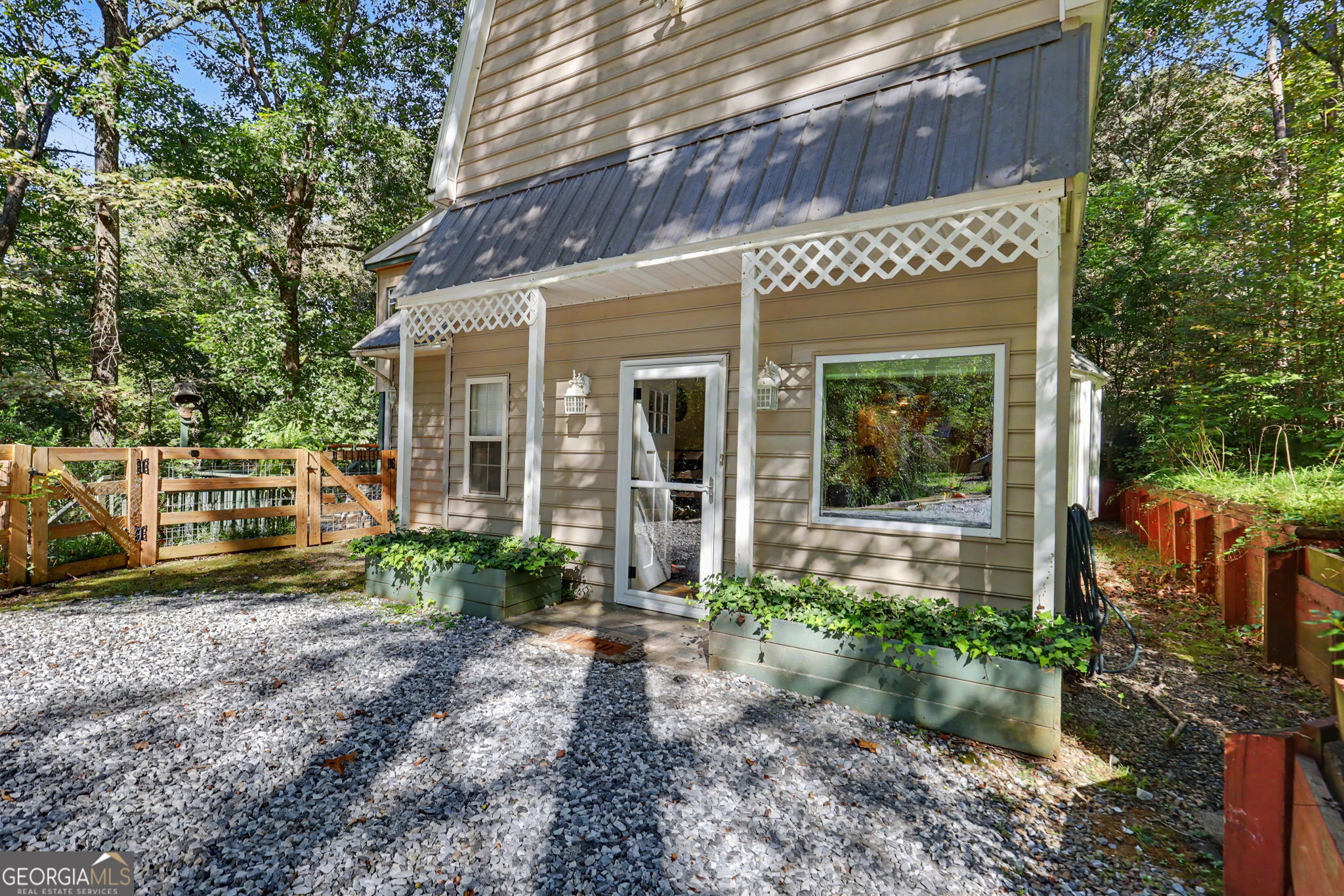 755 Beaver Lake Drive Property Photo 7