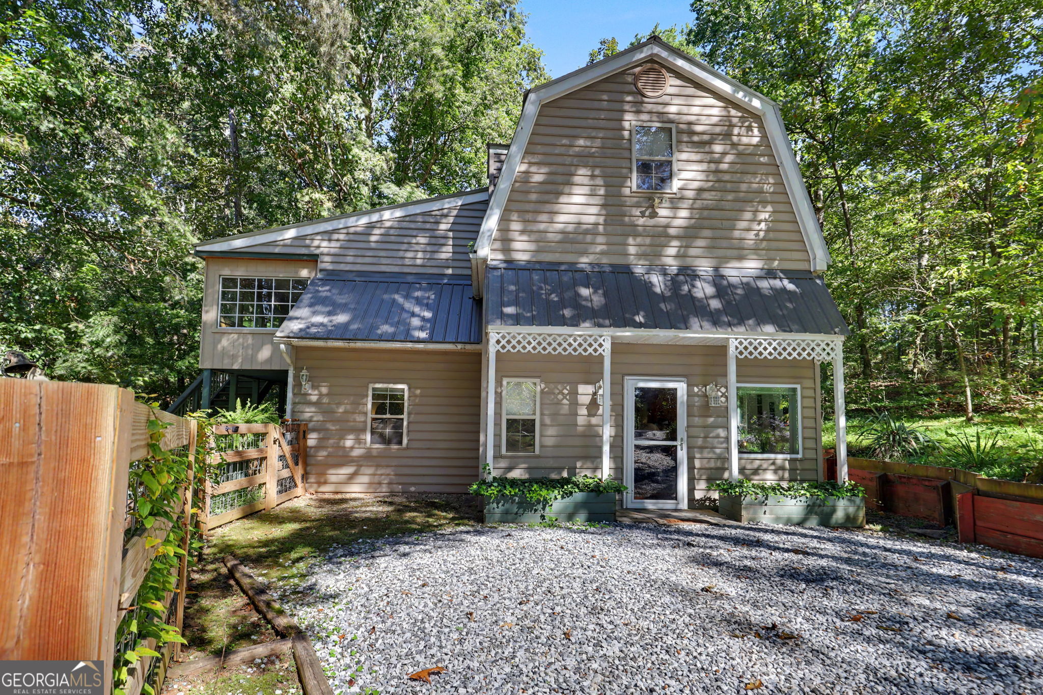 755 Beaver Lake Drive Property Photo 8