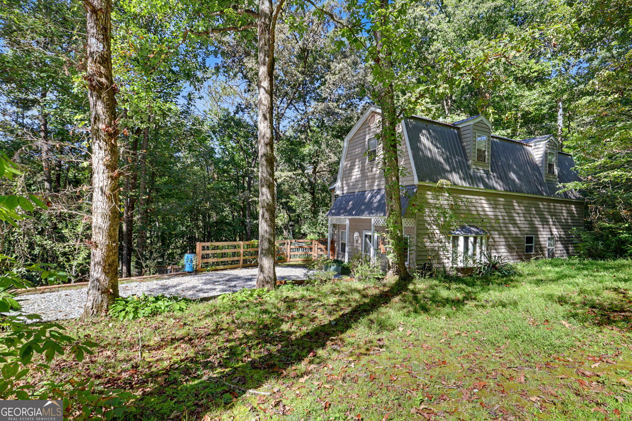 755 Beaver Lake Drive Property Photo 9