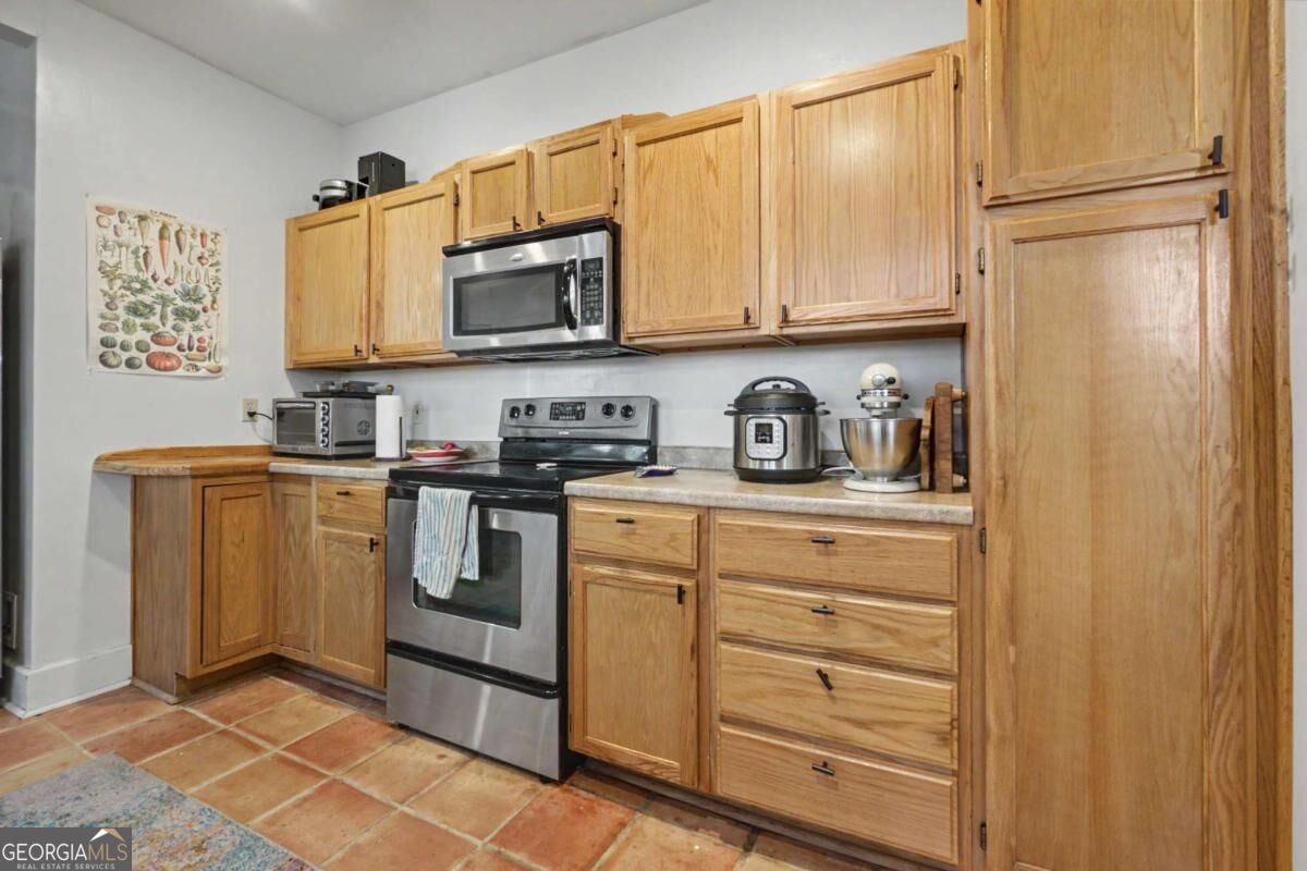 957 Saint Charles Avenue Ne Property Photo 16