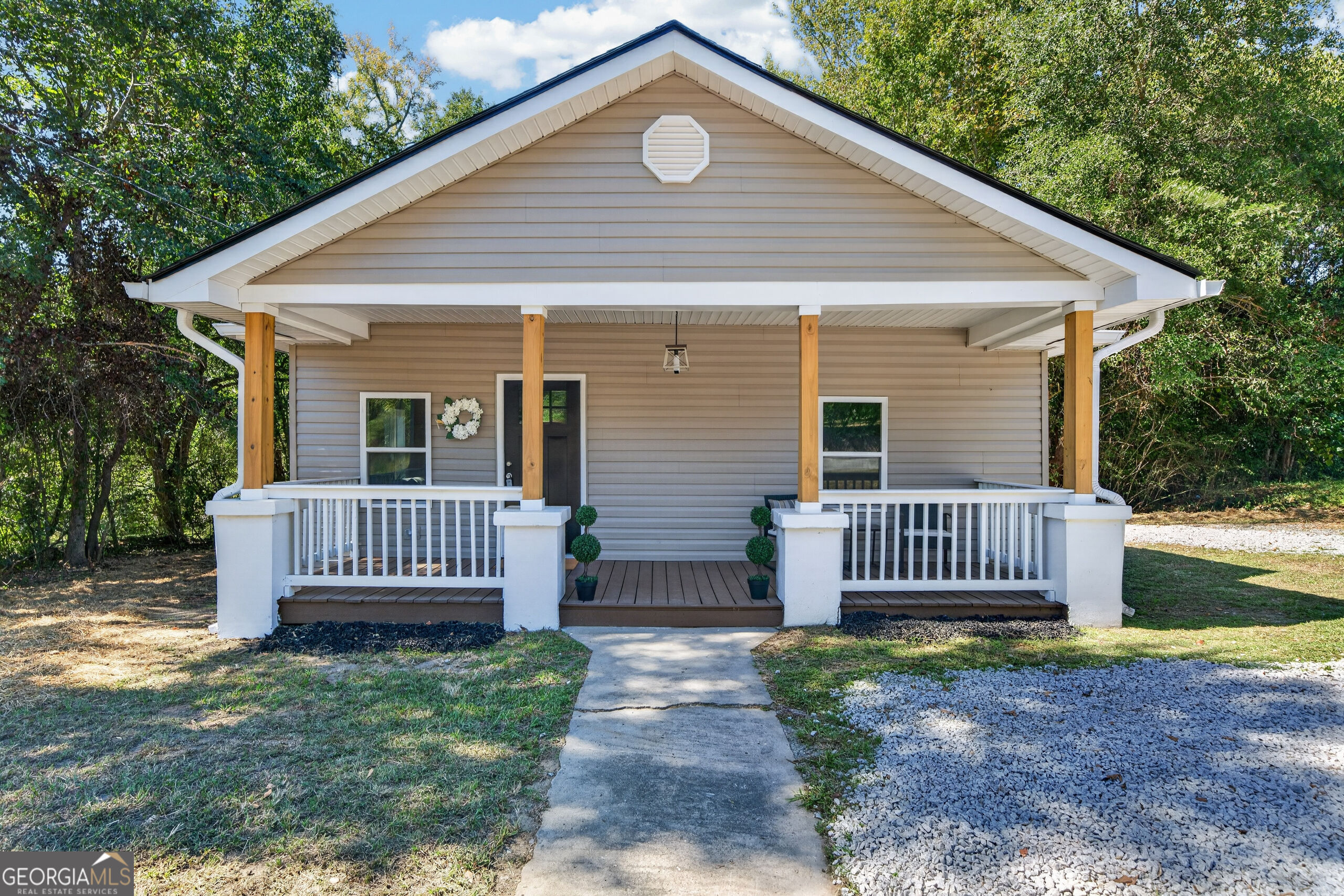 2245 Irwinton Road Property Photo 1