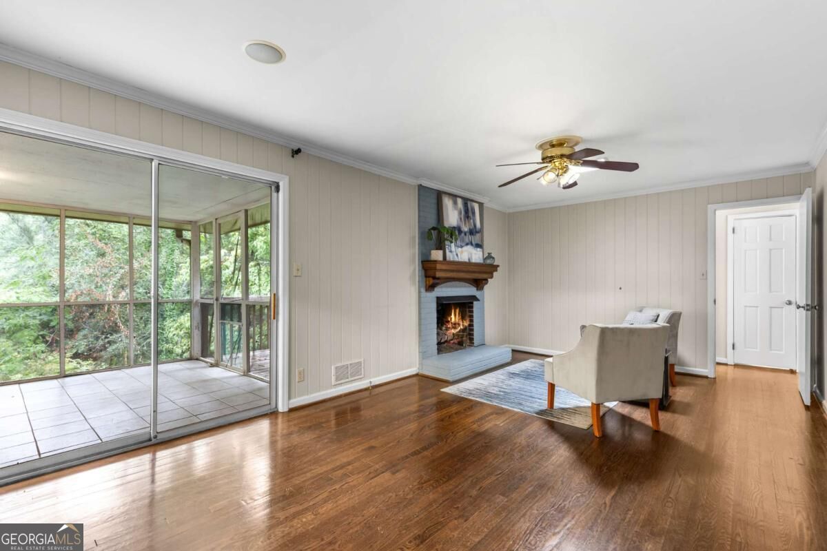 2433 Kingscliff Drive Ne Property Photo 16