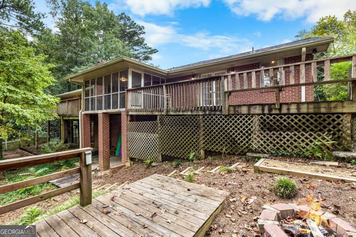 2433 Kingscliff Drive Ne Property Photo 36