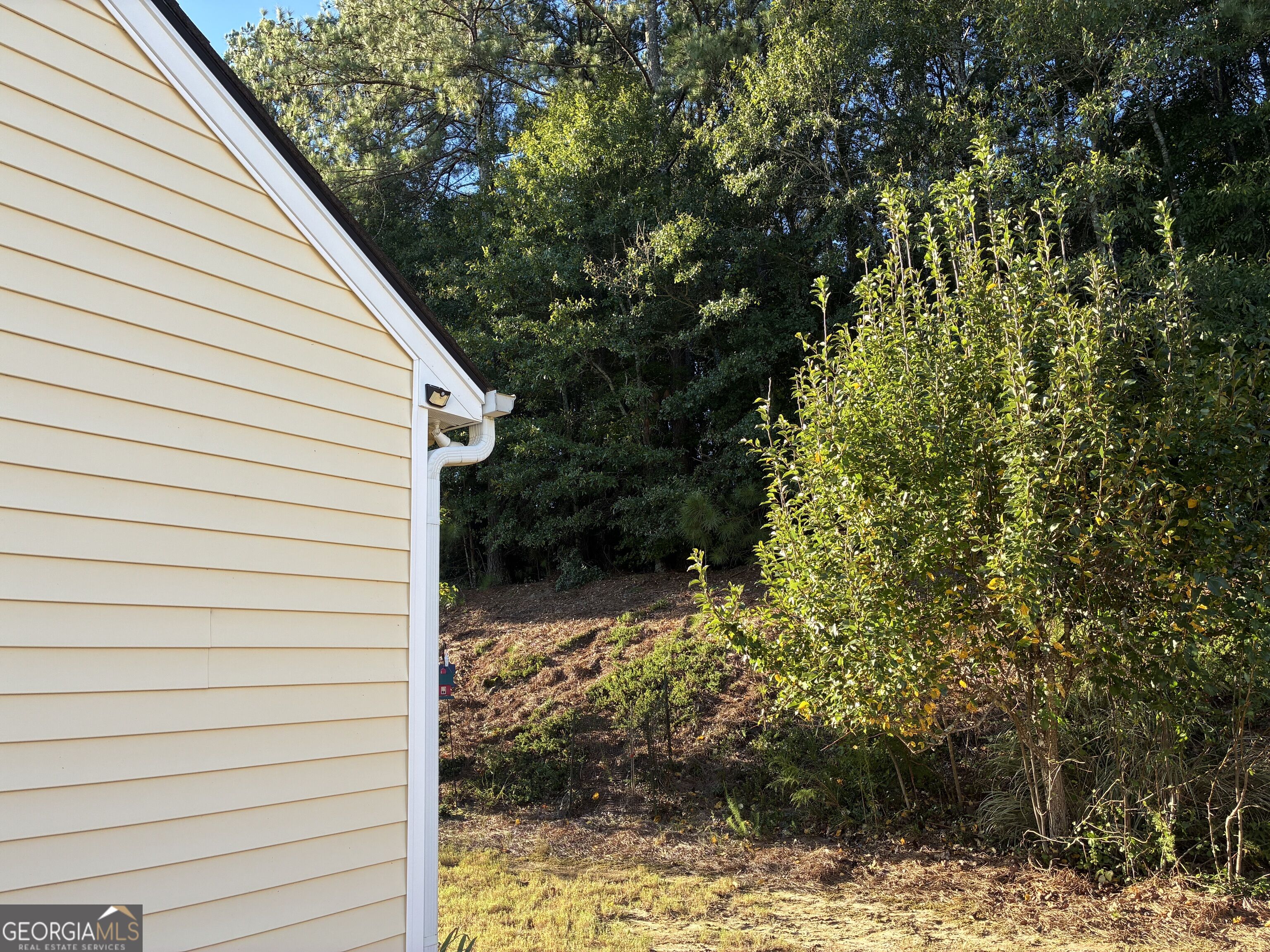 3865 Pine Village Place Property Photo 5