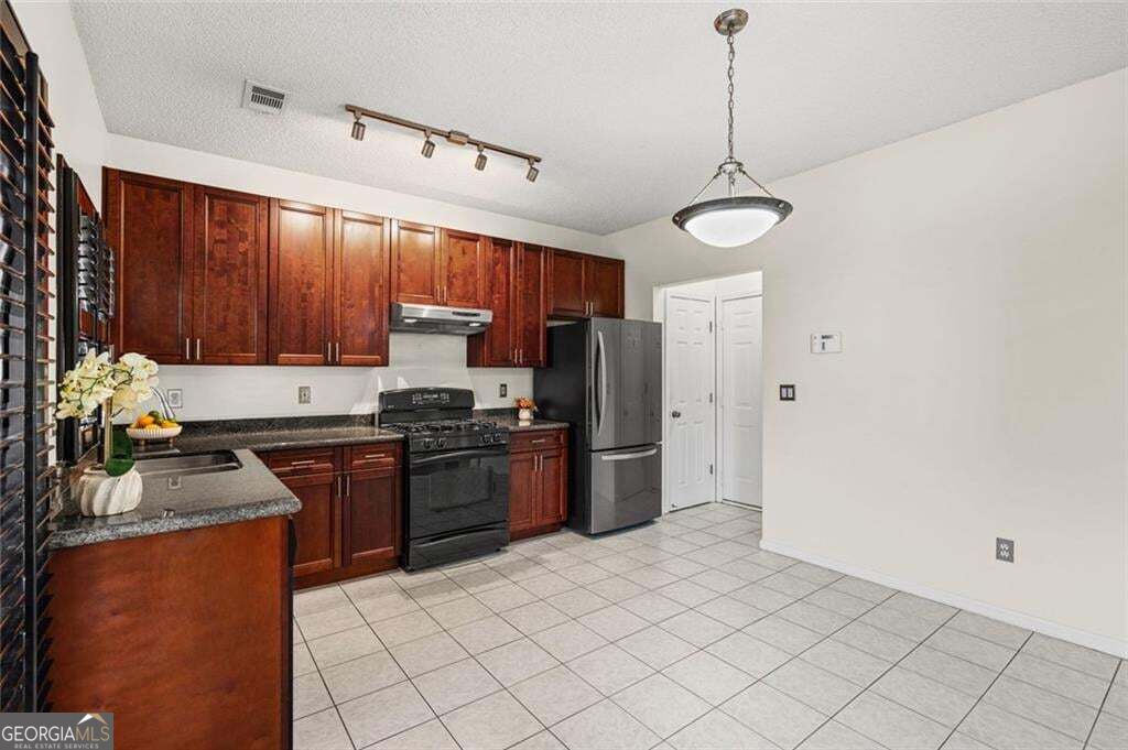 30 Devonshire Court Property Photo 16