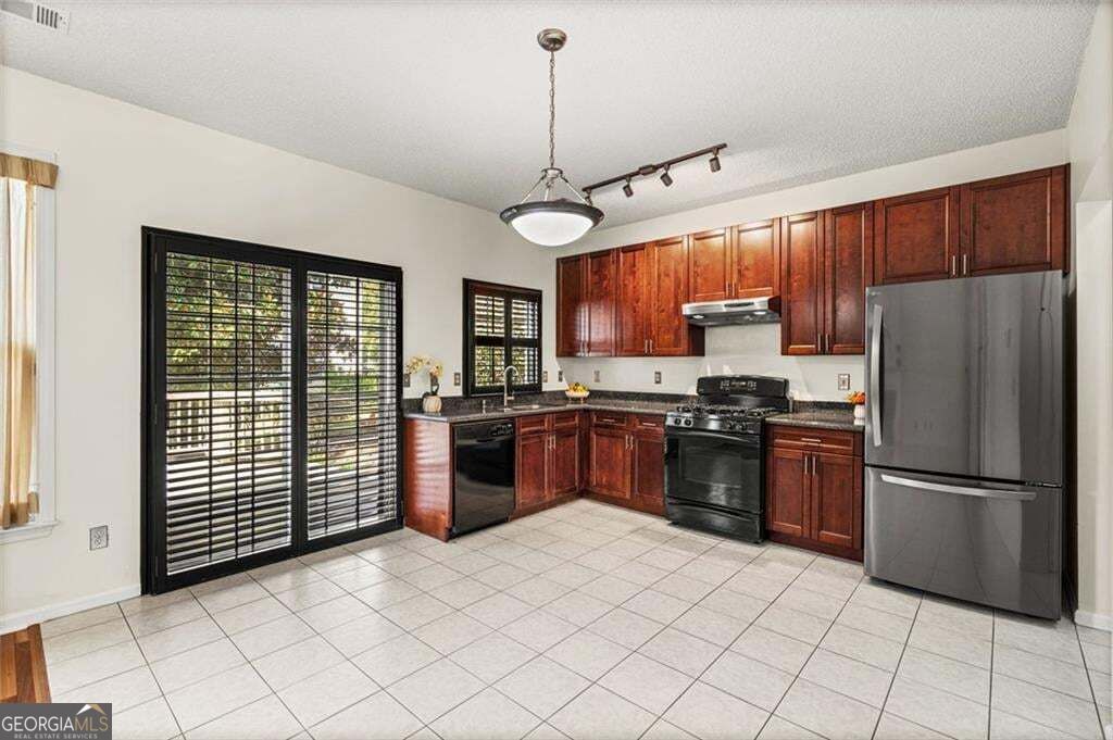 30 Devonshire Court Property Photo 18