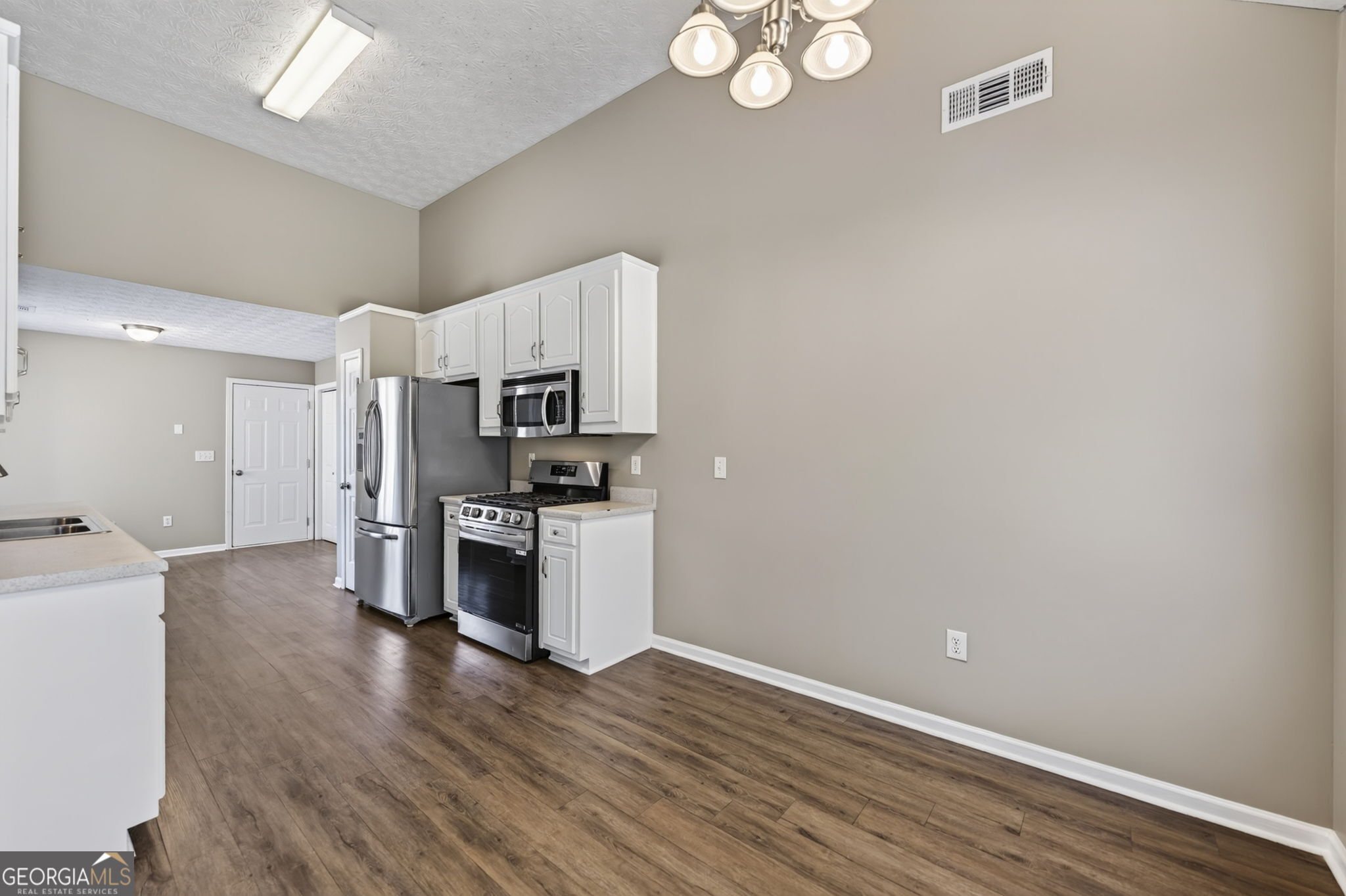 914 Masters Drive Property Photo 12