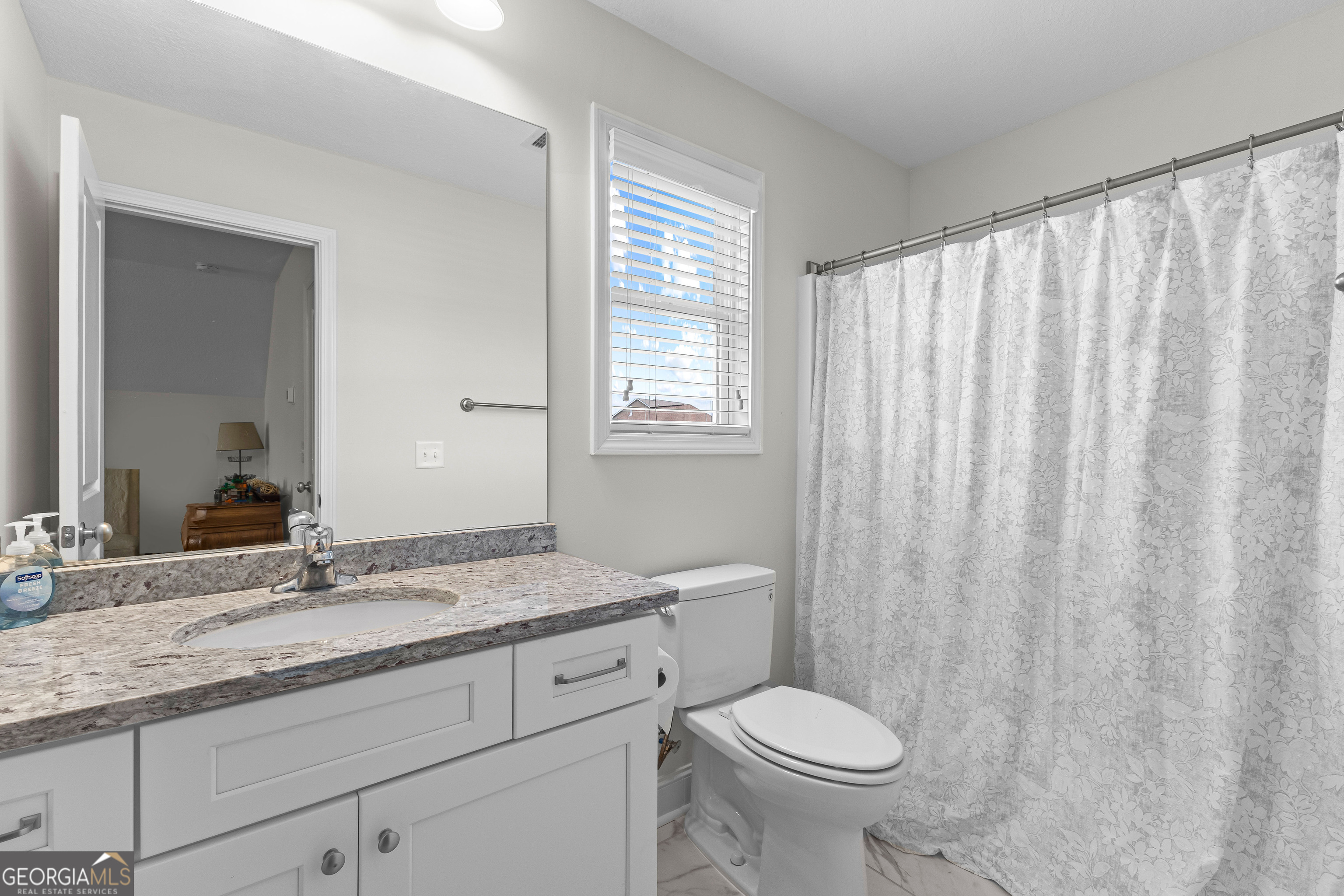 557 Lago Court Property Photo 23