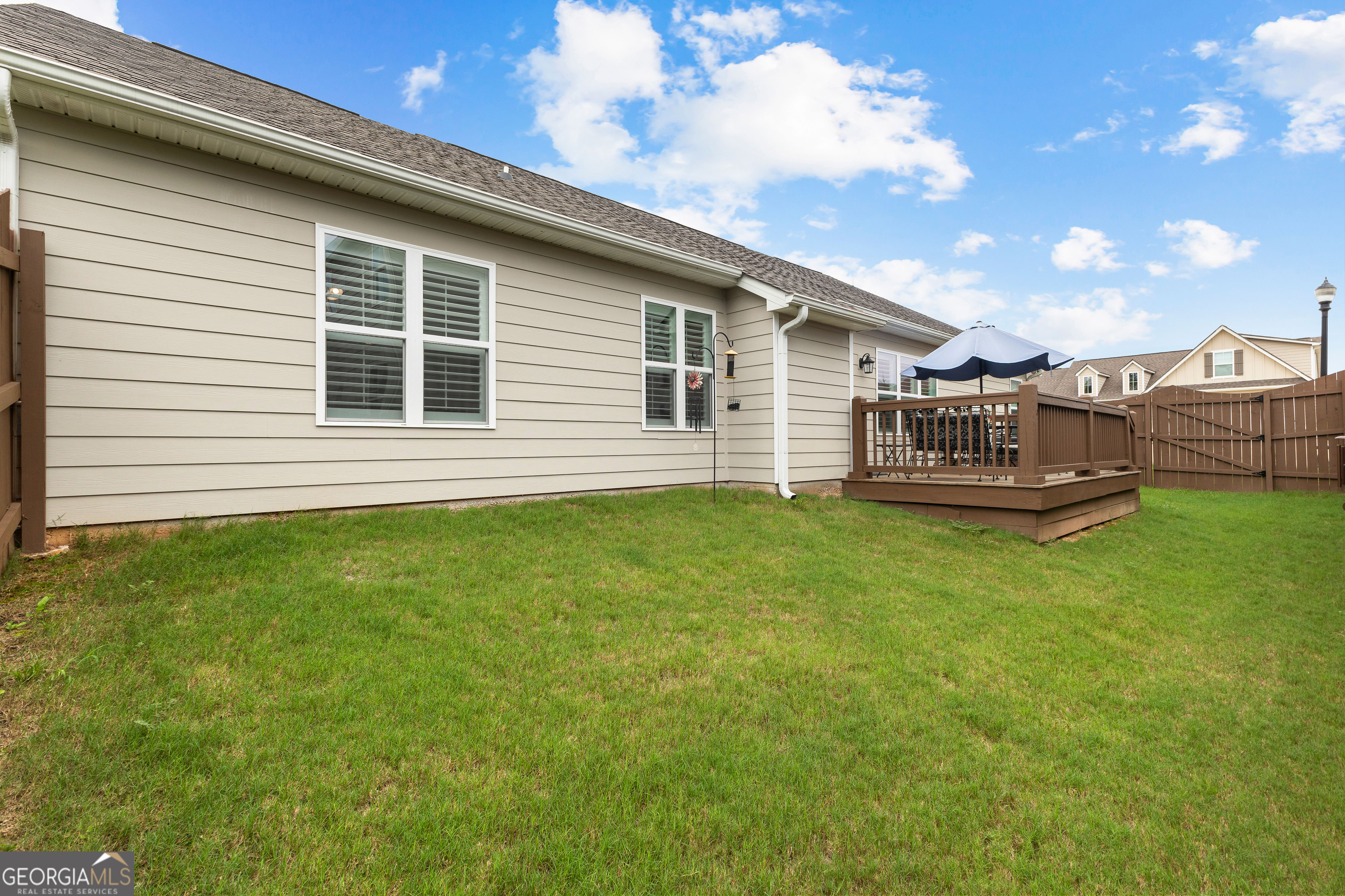 557 Lago Court Property Photo 31