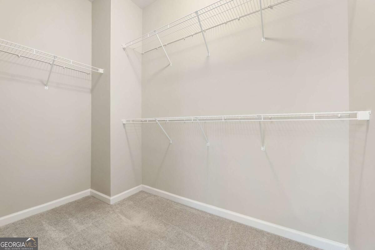 2049 Lakeview Bend Way Property Photo 27