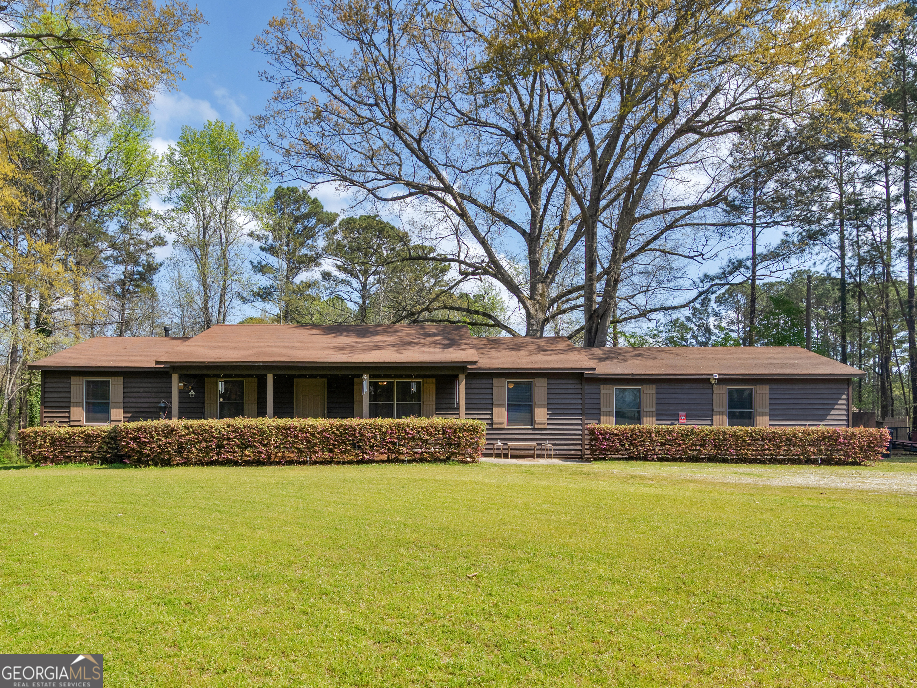 2037 Hampton Locust Grove Road Property Photo 2