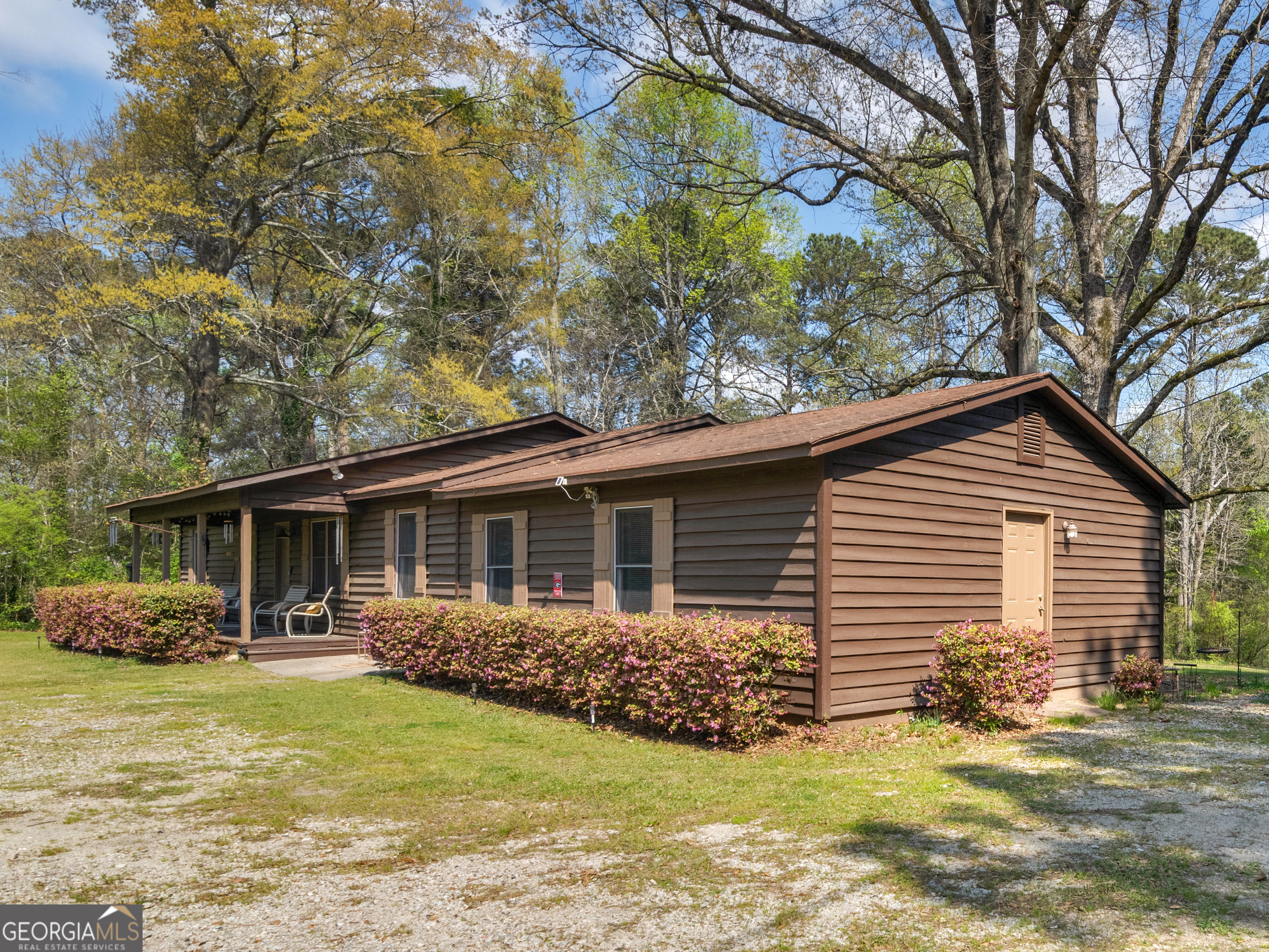 2037 Hampton Locust Grove Road Property Photo 3