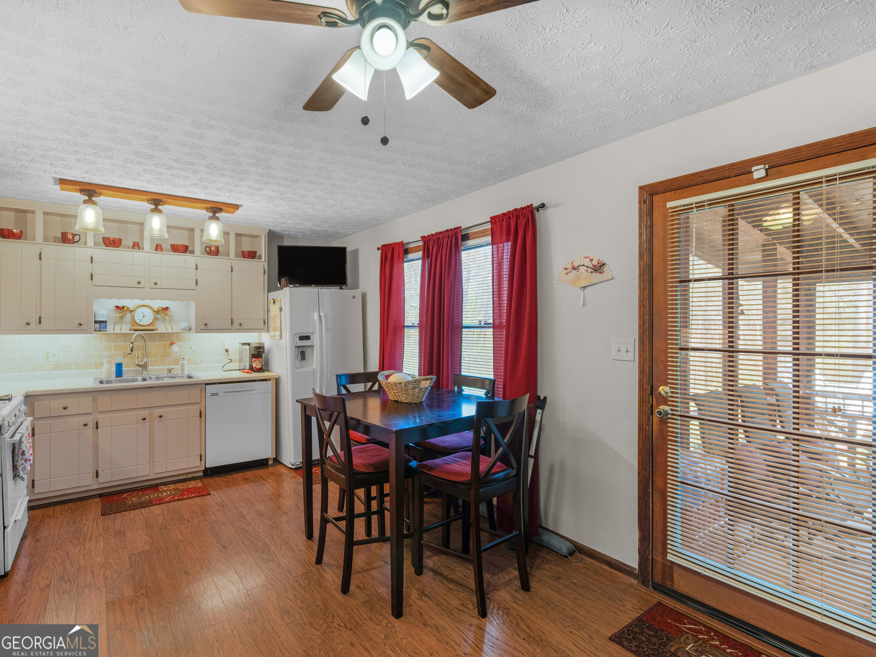 2037 Hampton Locust Grove Road Property Photo 10