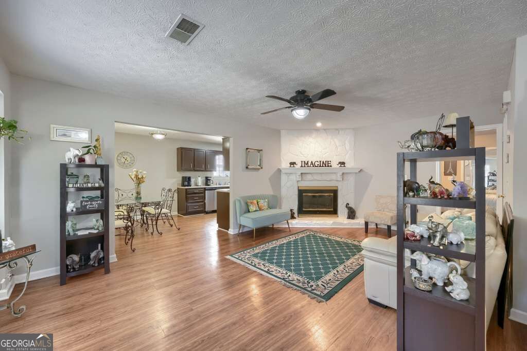 6702 Lakewood Drive Property Photo 5