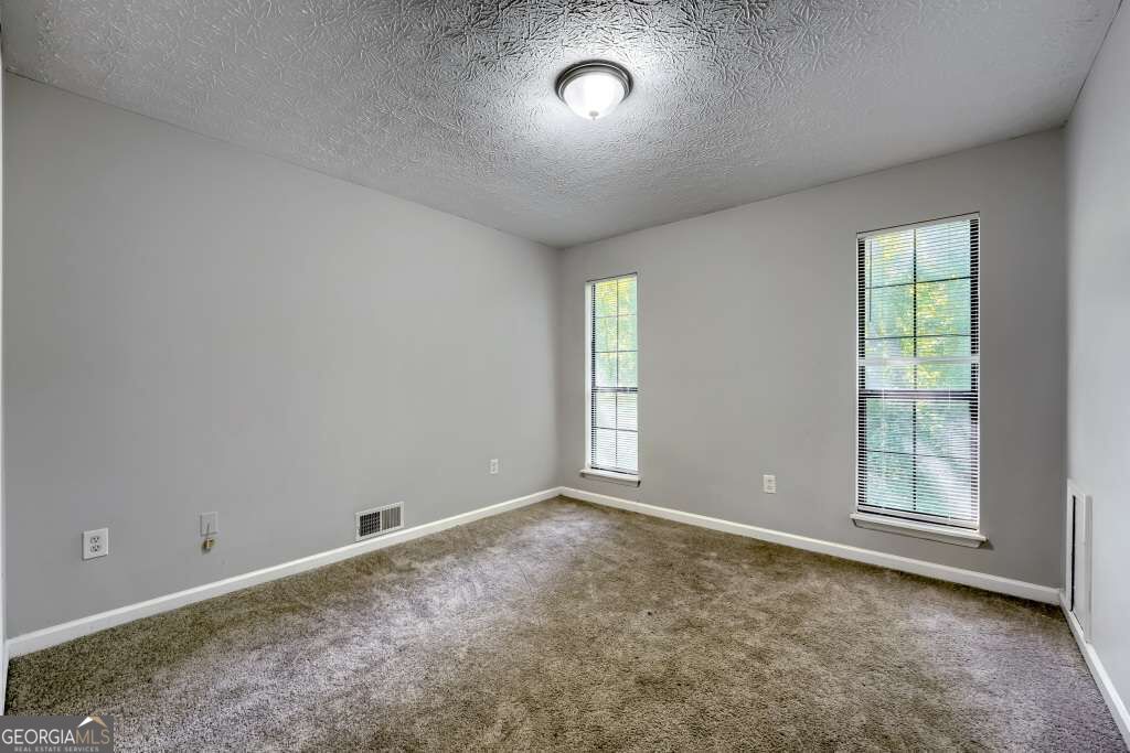 6702 Lakewood Drive Property Photo 23