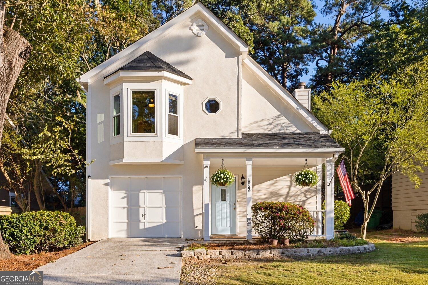 1053 Standard Drive Ne Property Photo 1