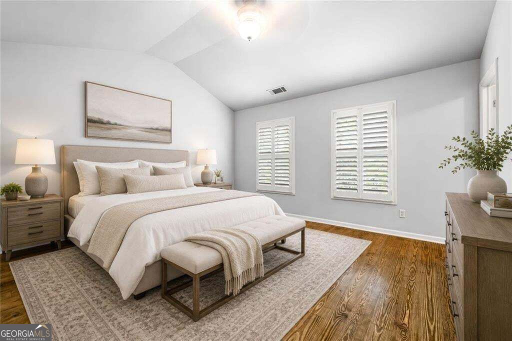 352 Suwanee Avenue Property Photo 8