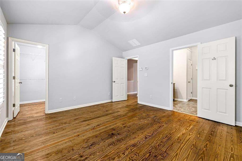 352 Suwanee Avenue Property Photo 15