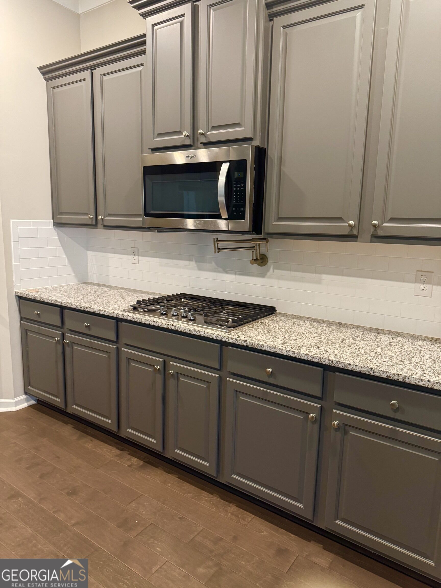 312 Basel Way Property Photo 3