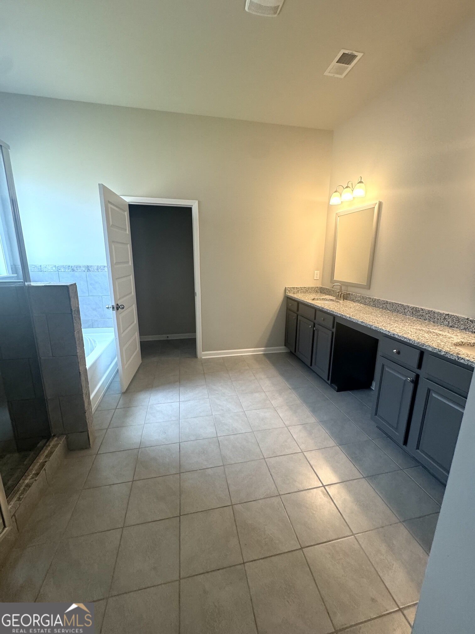 312 Basel Way Property Photo 18