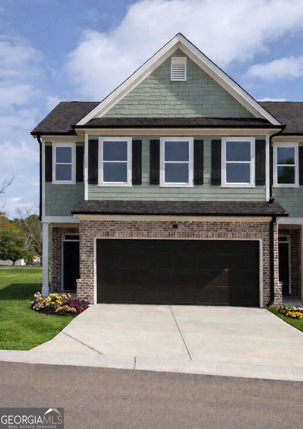 15 Crest Drive # 1 Property Photo 1
