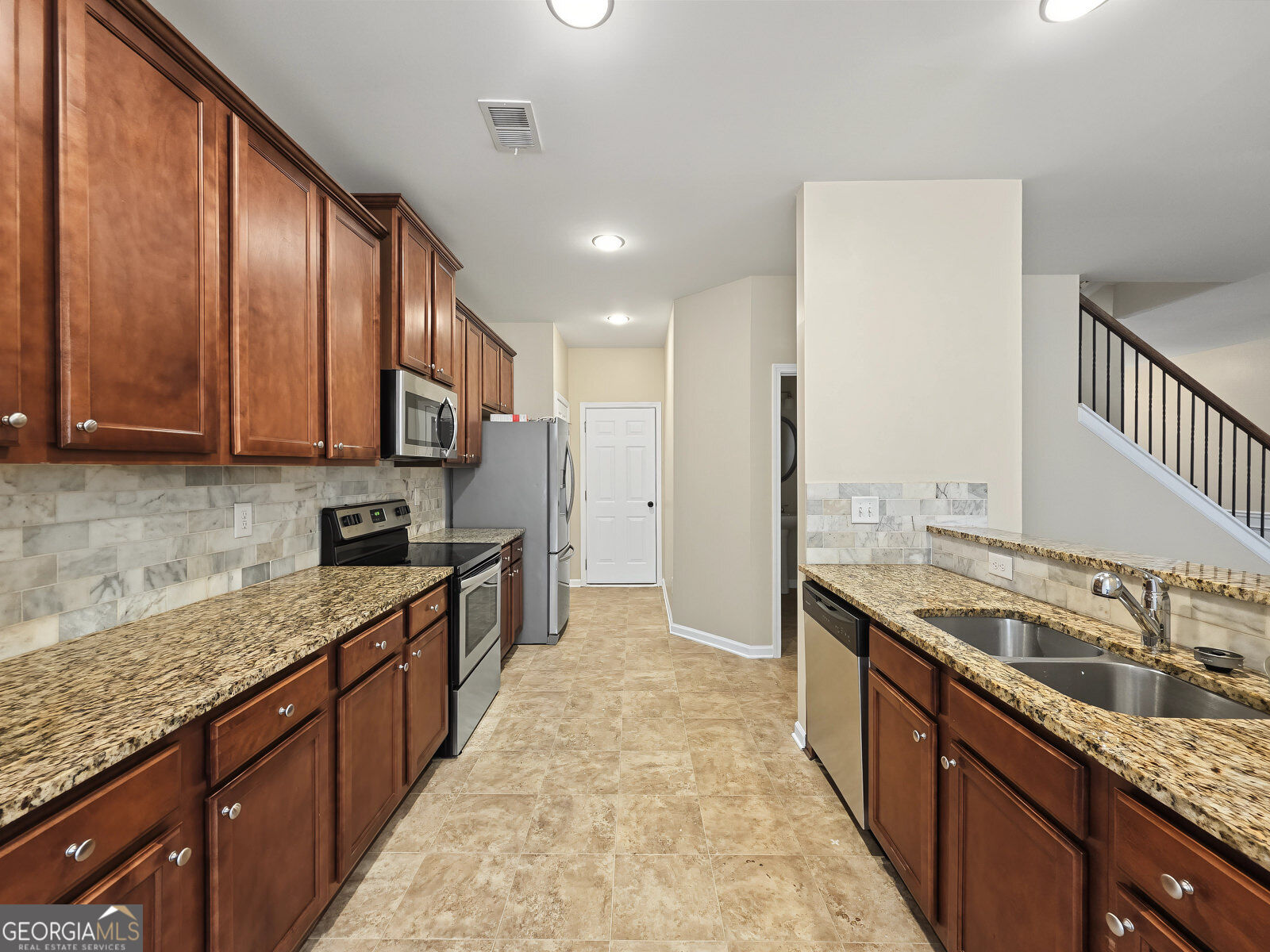 5751 Peltier Trace Property Photo 5