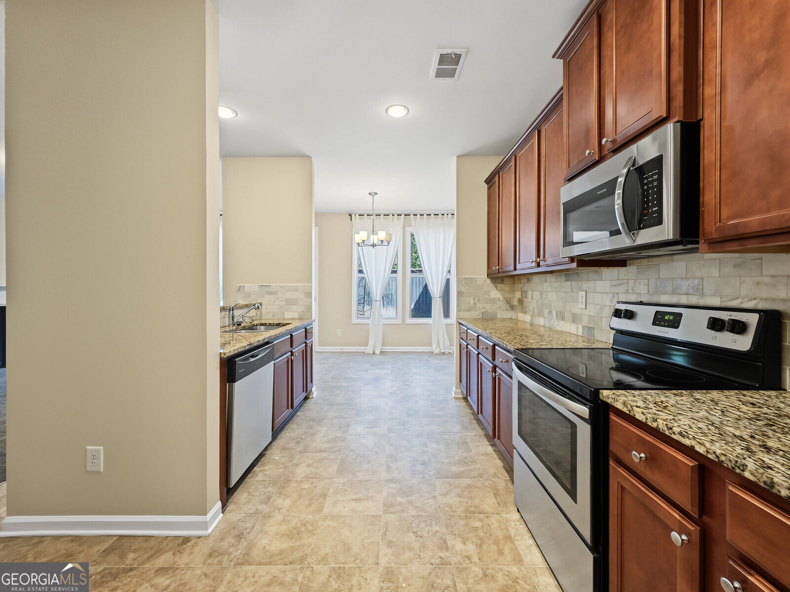 5751 Peltier Trace Property Photo 6
