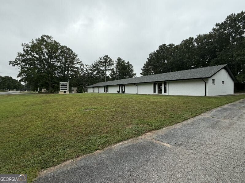 700 Breedlove Drive # D Property Photo 1