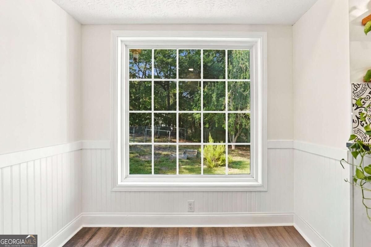 408 White Way Property Photo 14