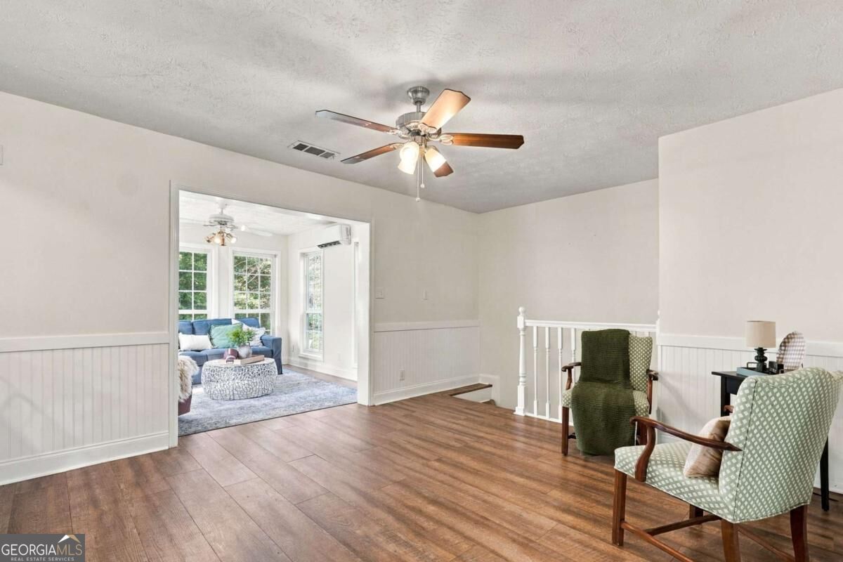 408 White Way Property Photo 18
