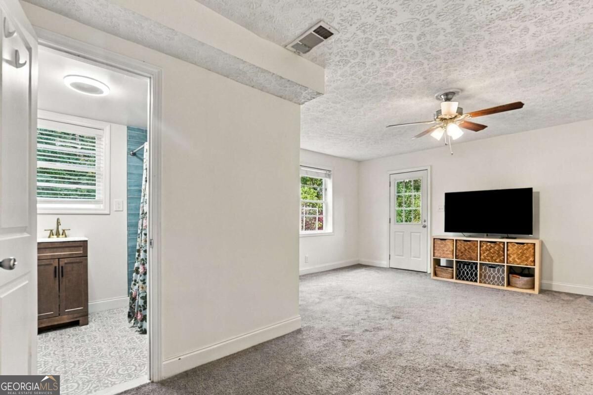 408 White Way Property Photo 31