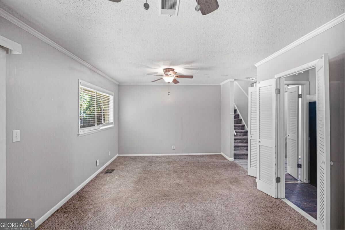 1478 Spruce Ridge Way Property Photo 3