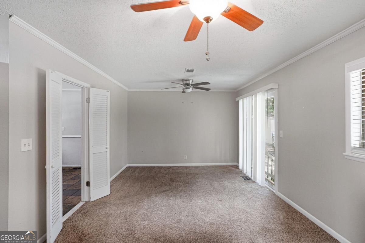 1478 Spruce Ridge Way Property Photo 4