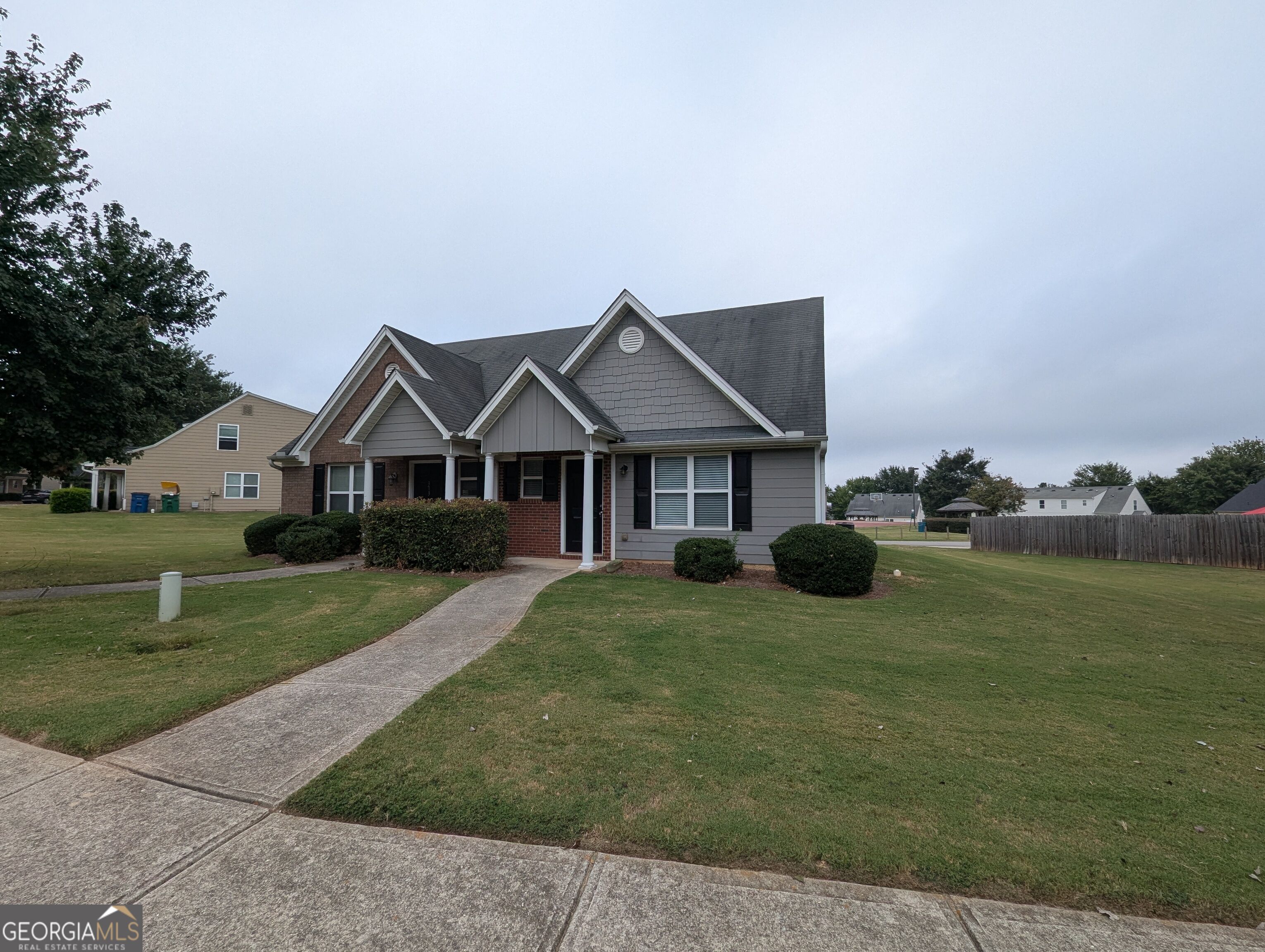 385 Bridgewater Circle Property Photo 1
