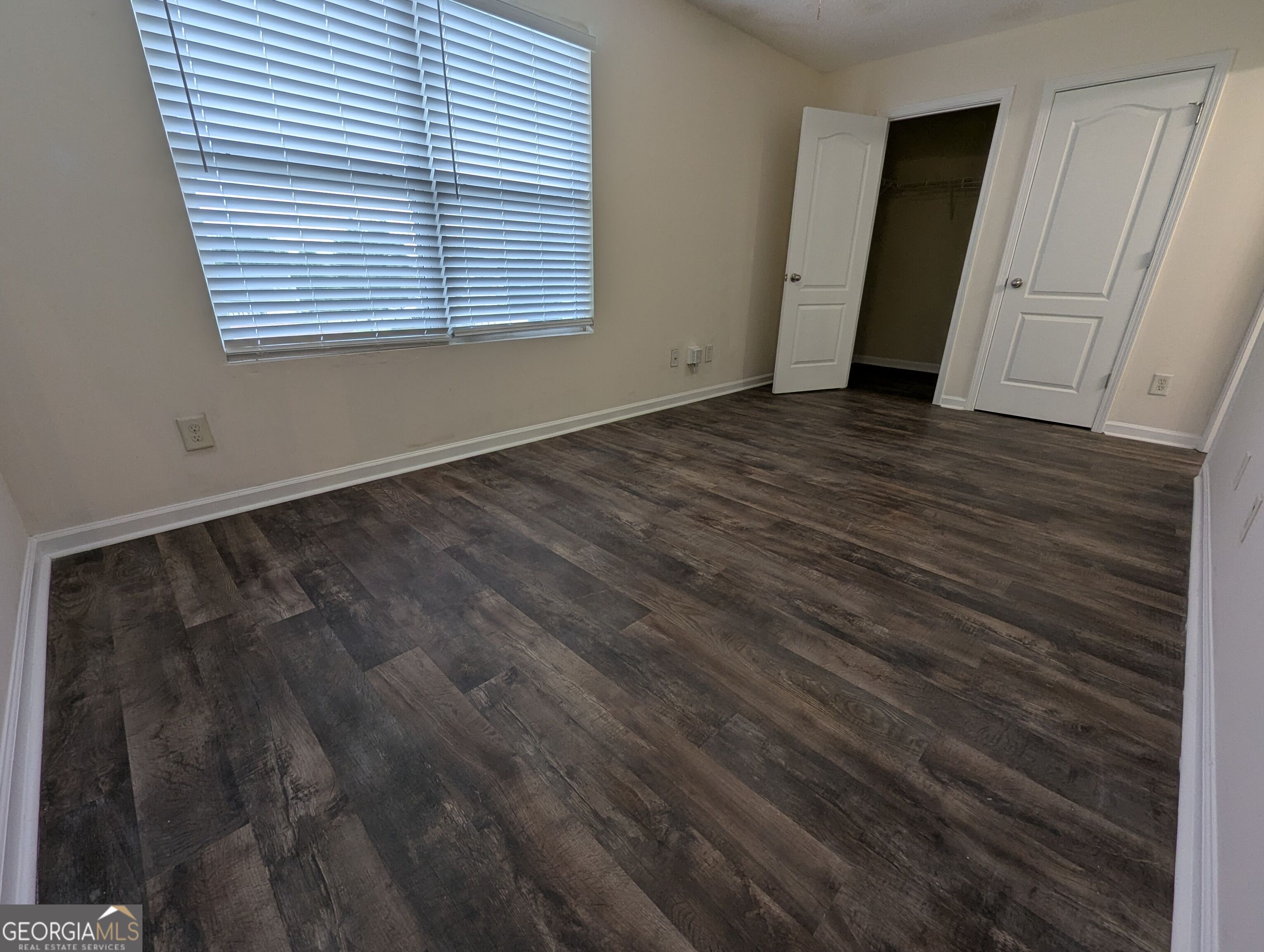 385 Bridgewater Circle Property Photo 10