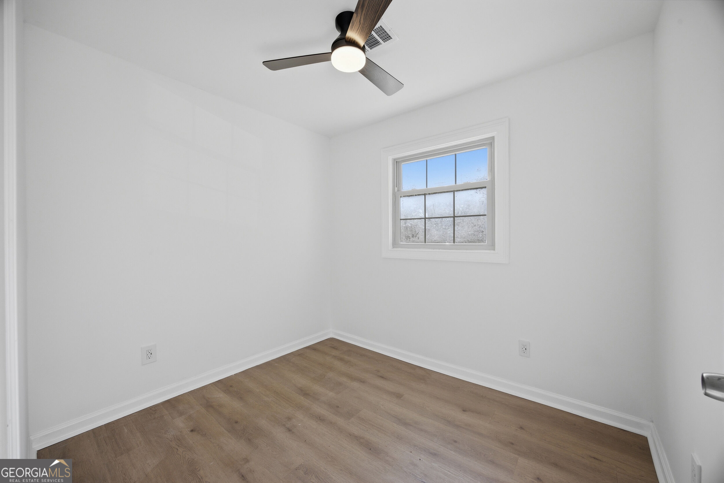 2184 Browns Mill Road Se Property Photo 20