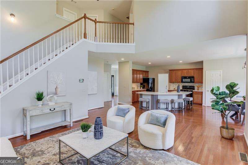 3671 Devenwood Way Property Photo 14