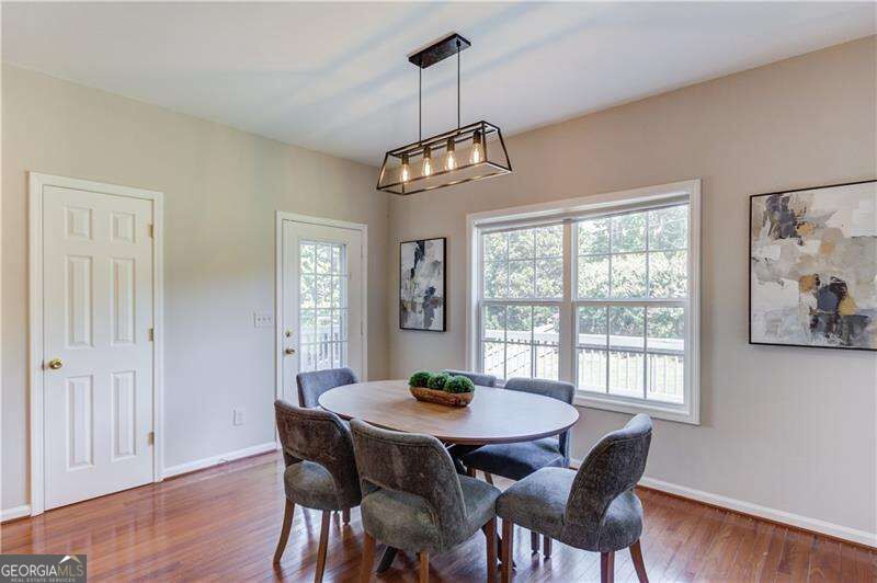 3671 Devenwood Way Property Photo 17