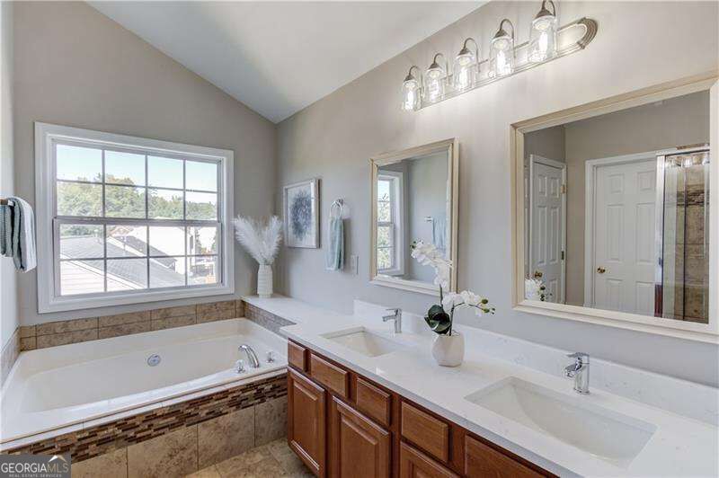 3671 Devenwood Way Property Photo 27