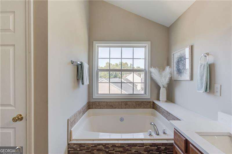 3671 Devenwood Way Property Photo 28
