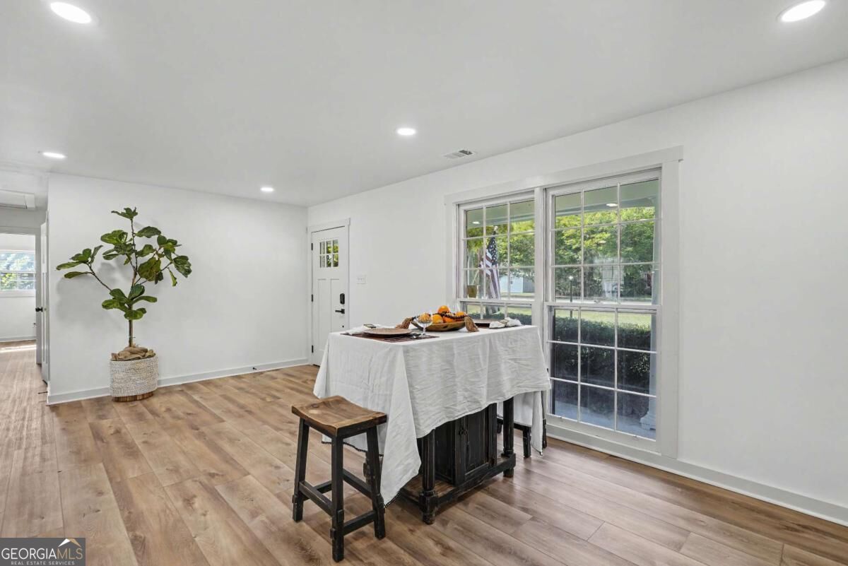 503 Early Street Property Photo 9
