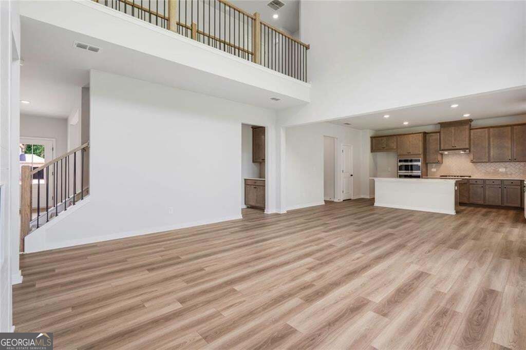 416 Amberleaf Cove Property Photo 4