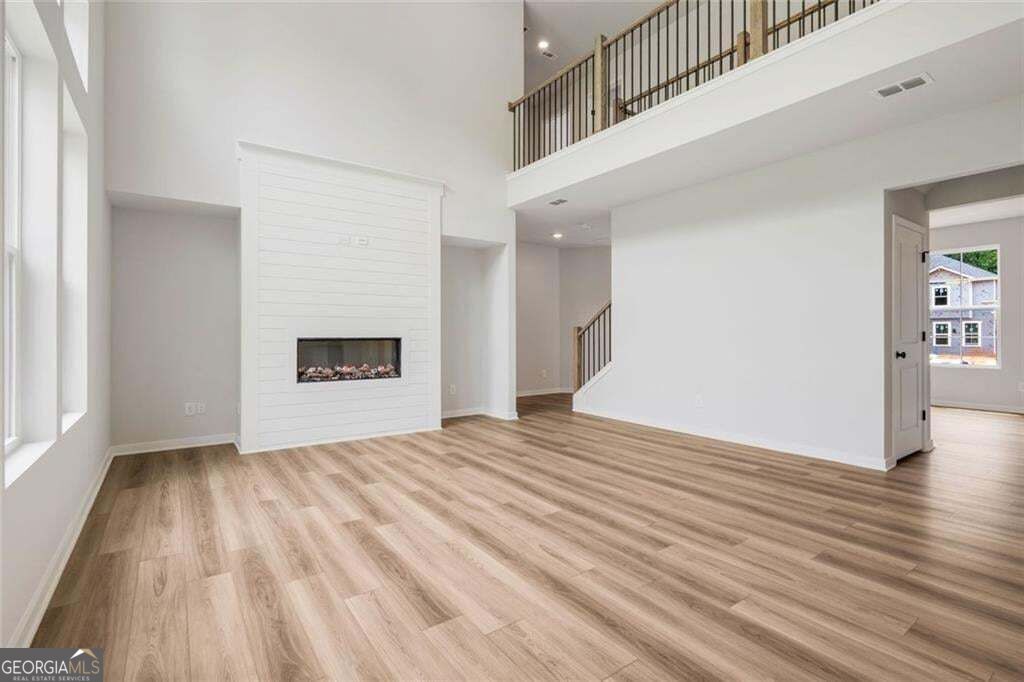 416 Amberleaf Cove Property Photo 6