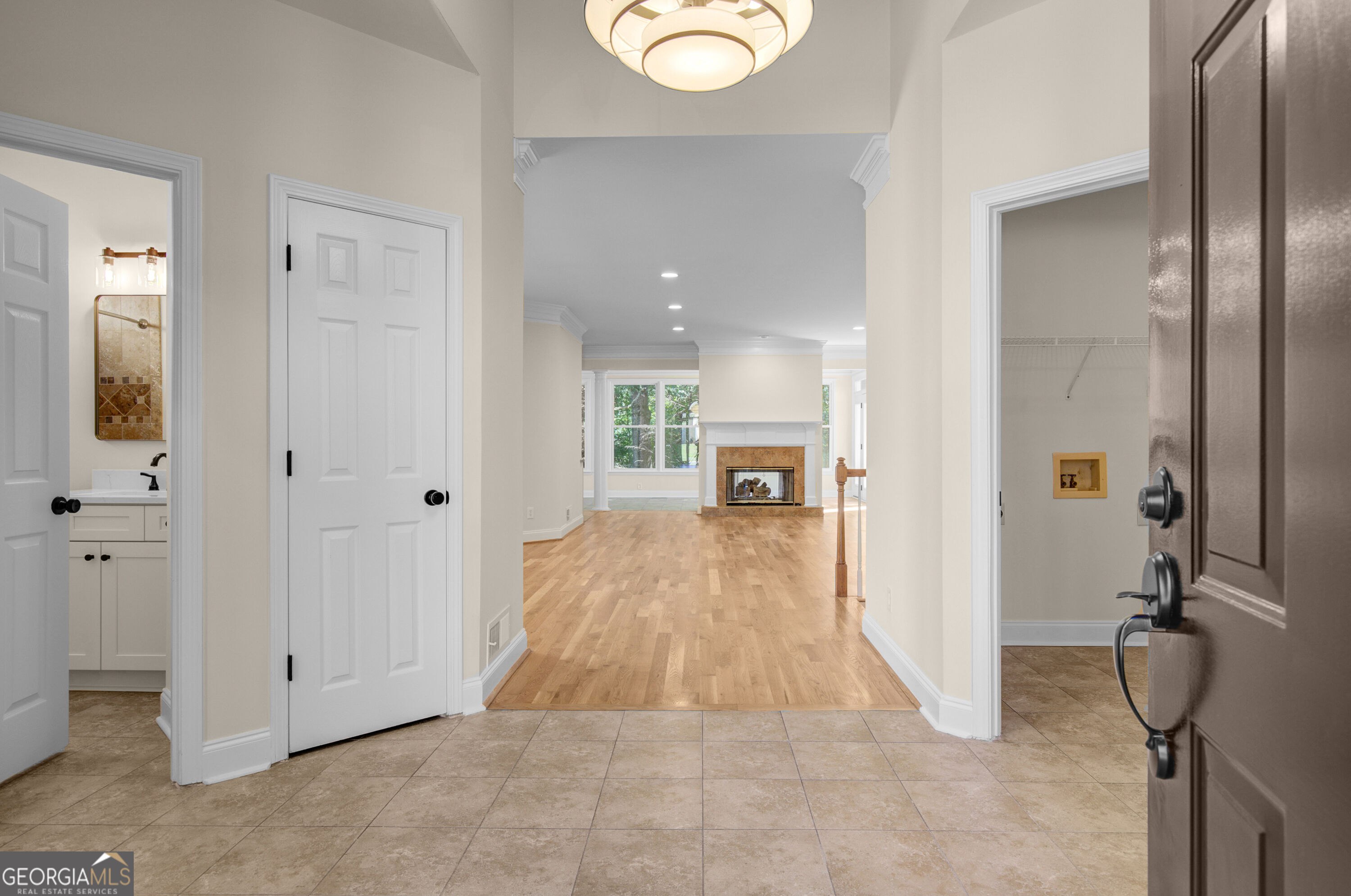 121 Augusta Drive Property Photo 6