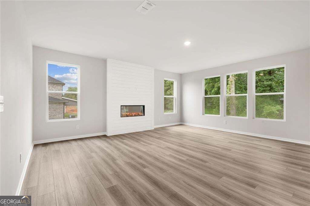 405 Amberleaf Cove Property Photo 3